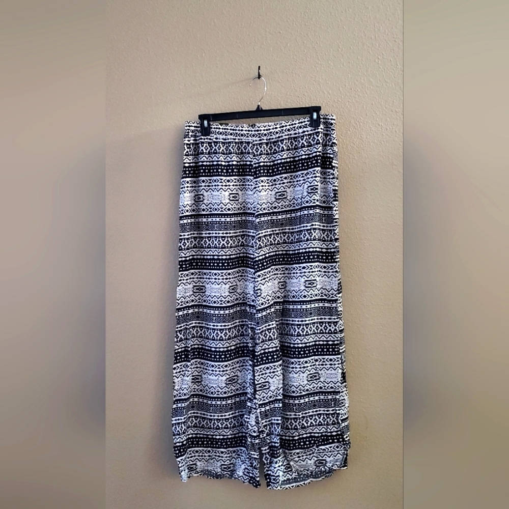 Black and white Palazzo pants